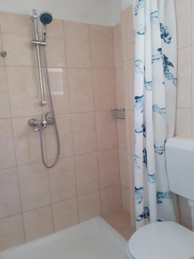 Apartment Zlata 拉布 外观 照片